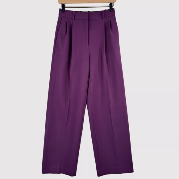 Babaton Pants - Aritzia Babaton Pleated Trouser Pants Plum - Size 6